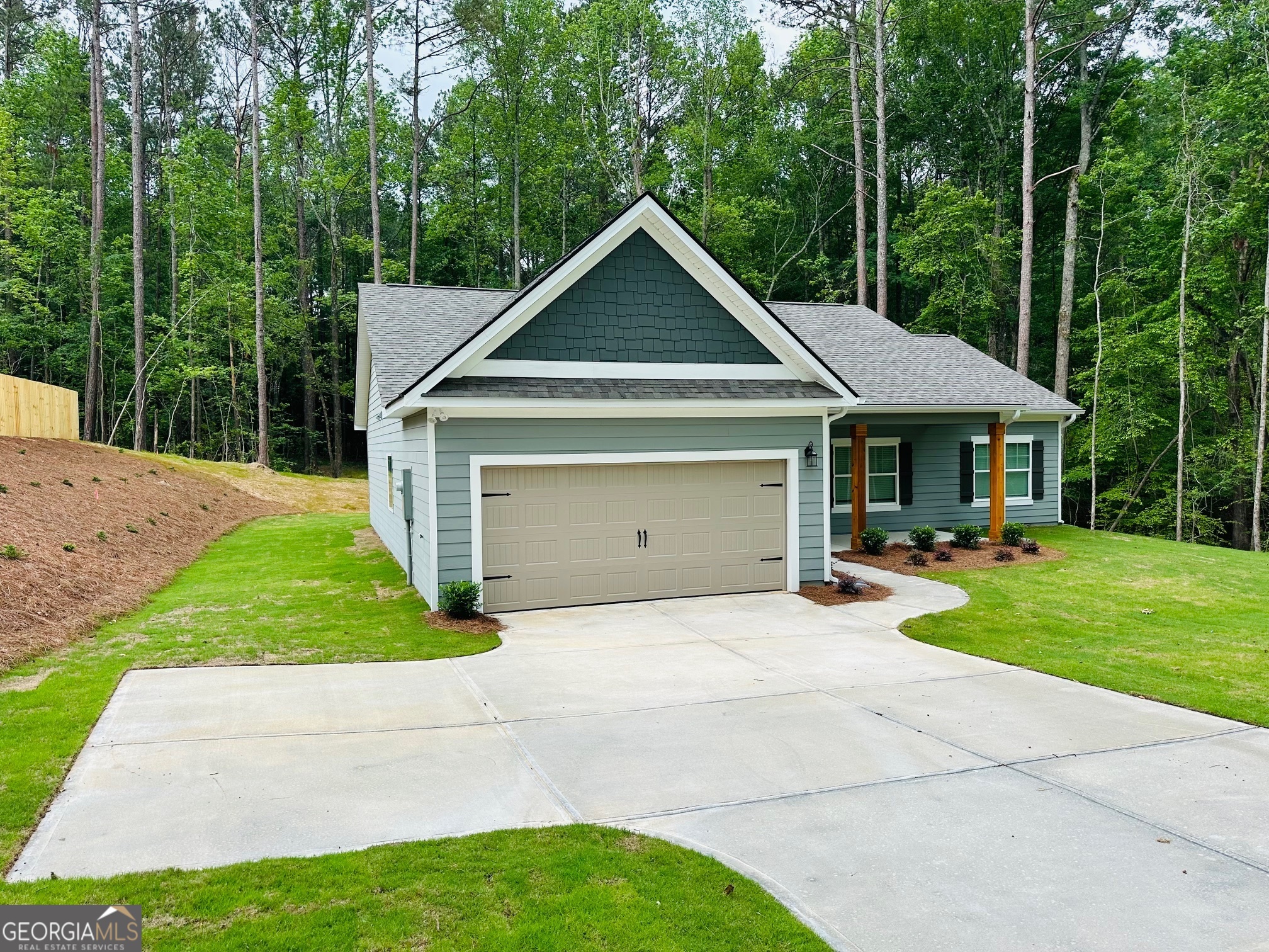 105 Patterson DR