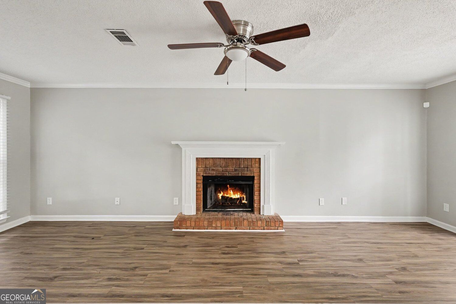 3131 Ashbury LN