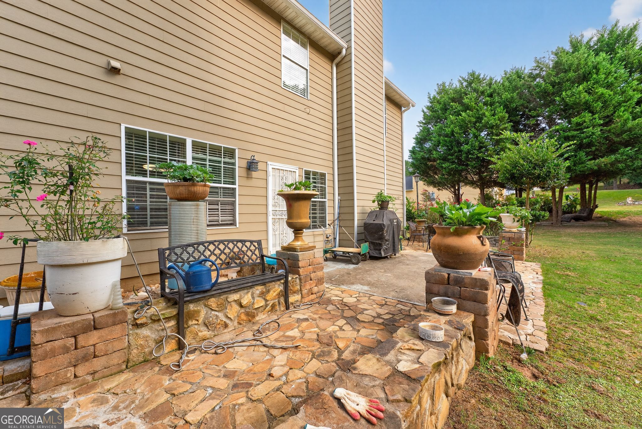 3554 Umatilla LN SW