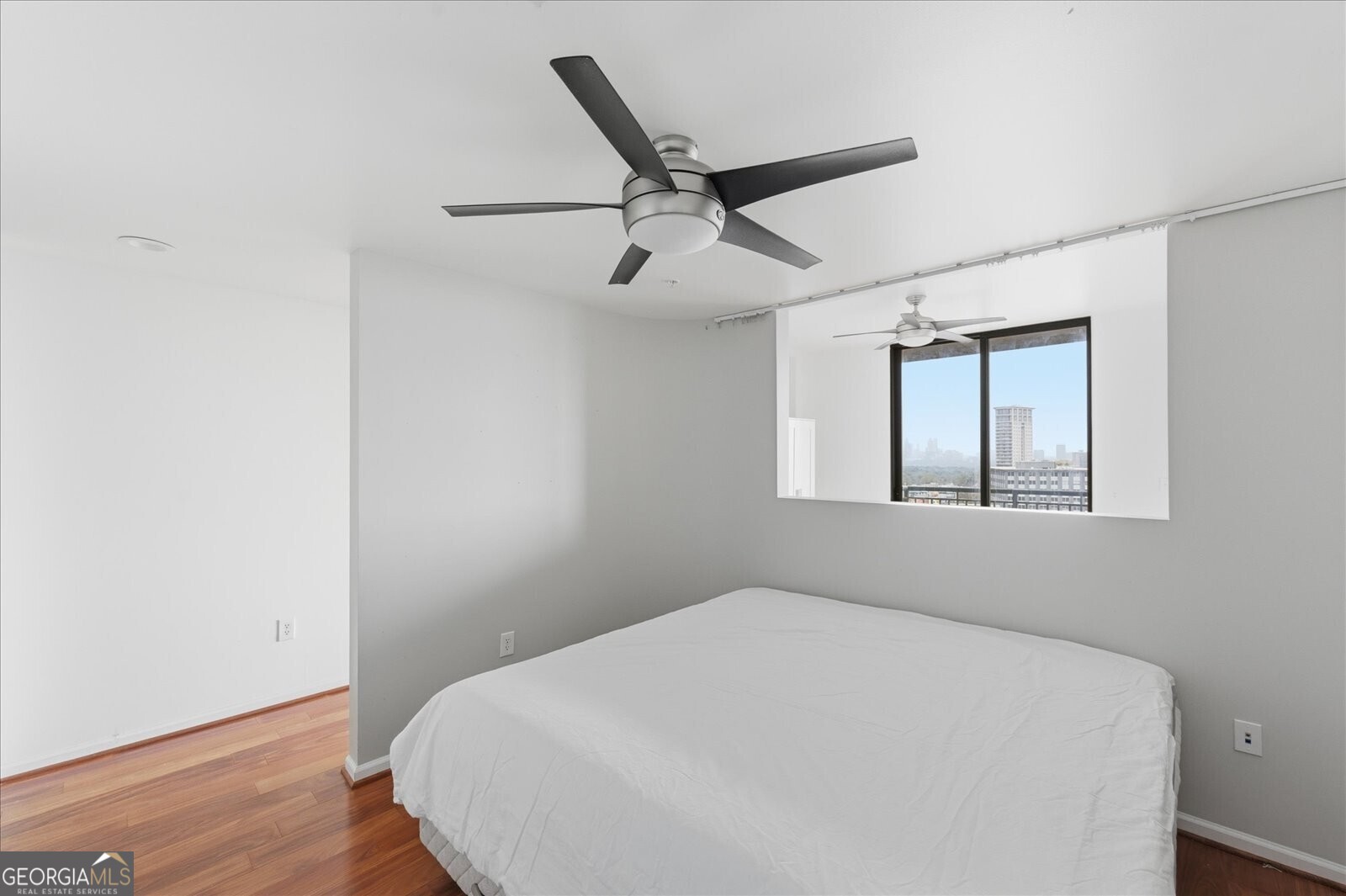 3040 Peachtree RD NW 805