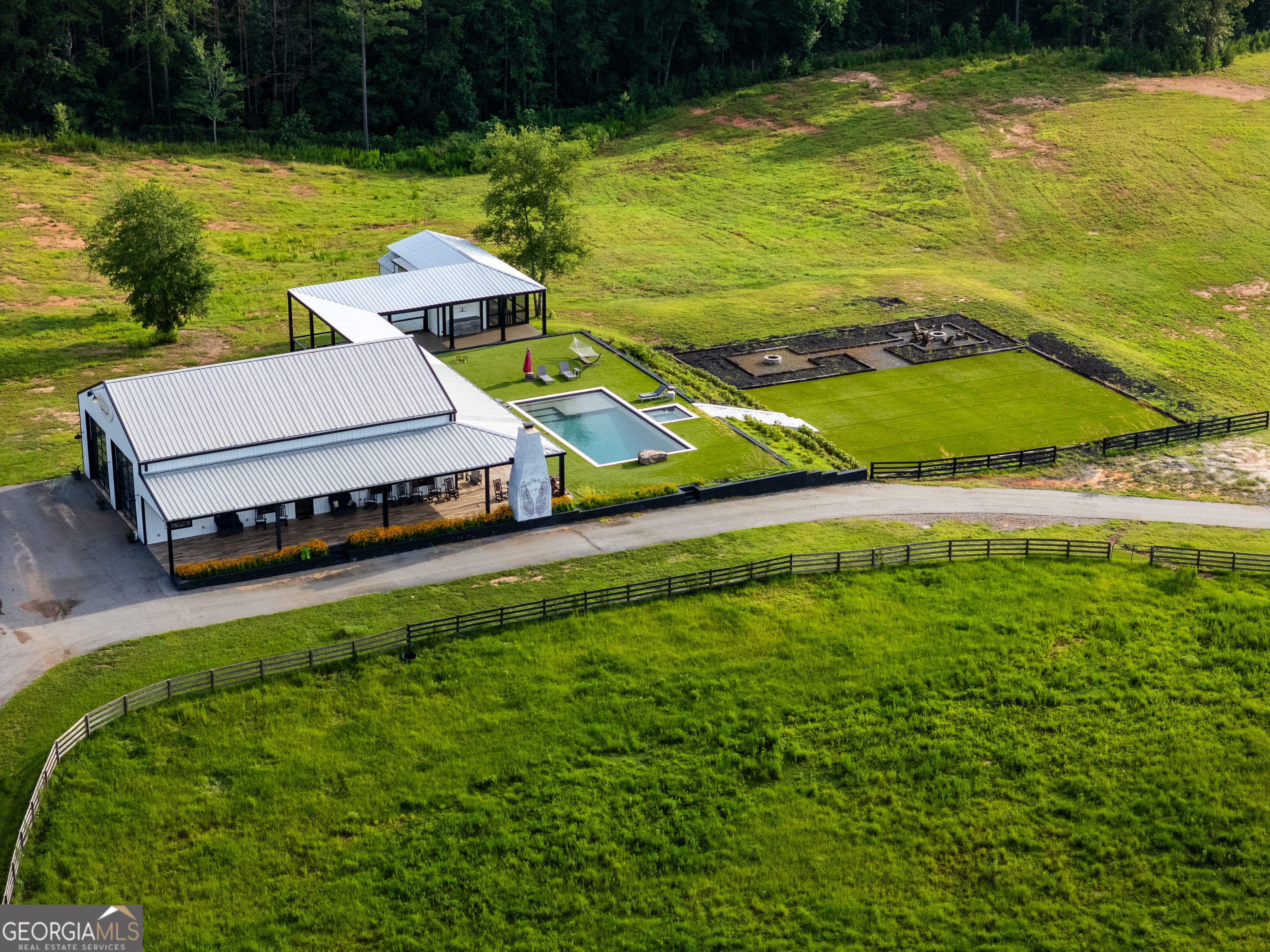 2199 Roosterville RD