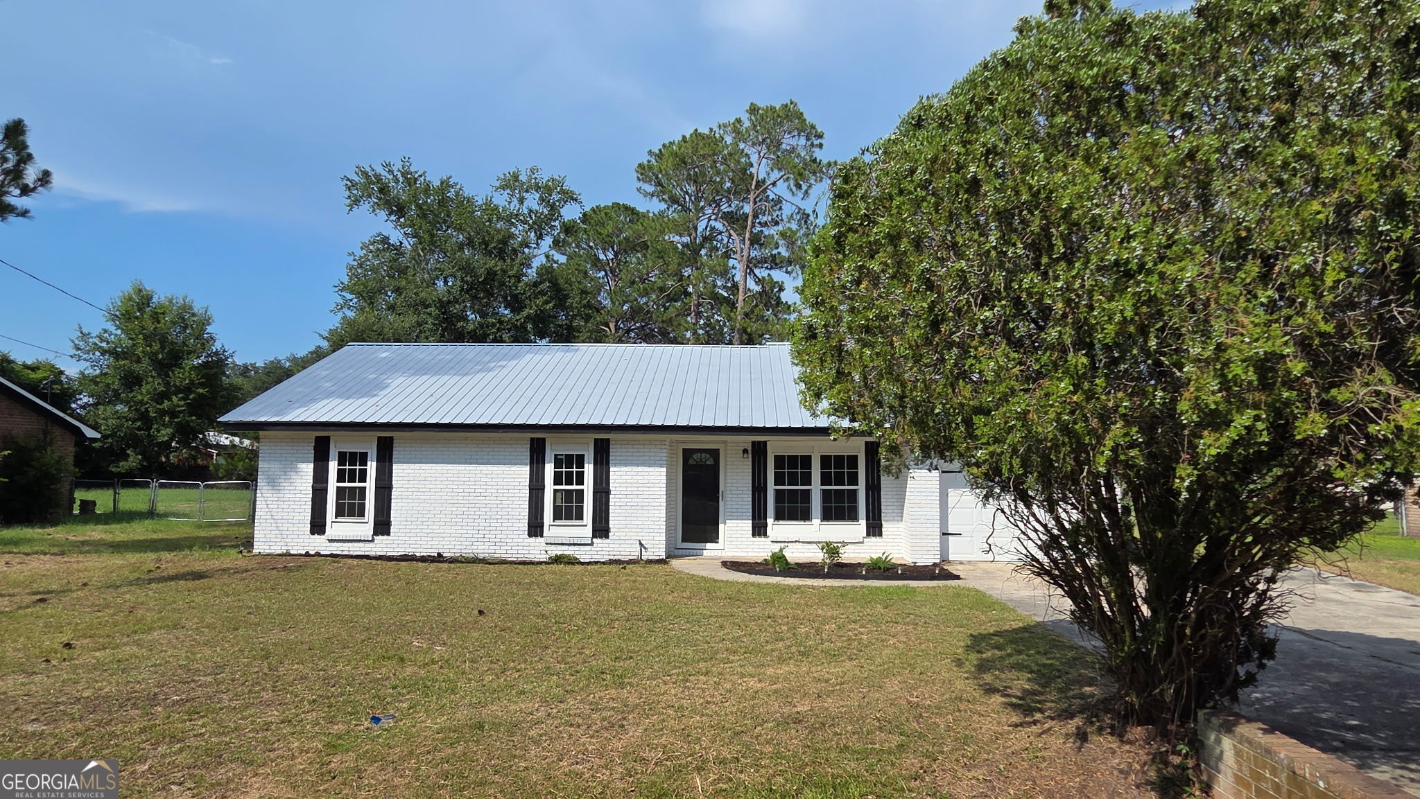 656 Mahoney RD