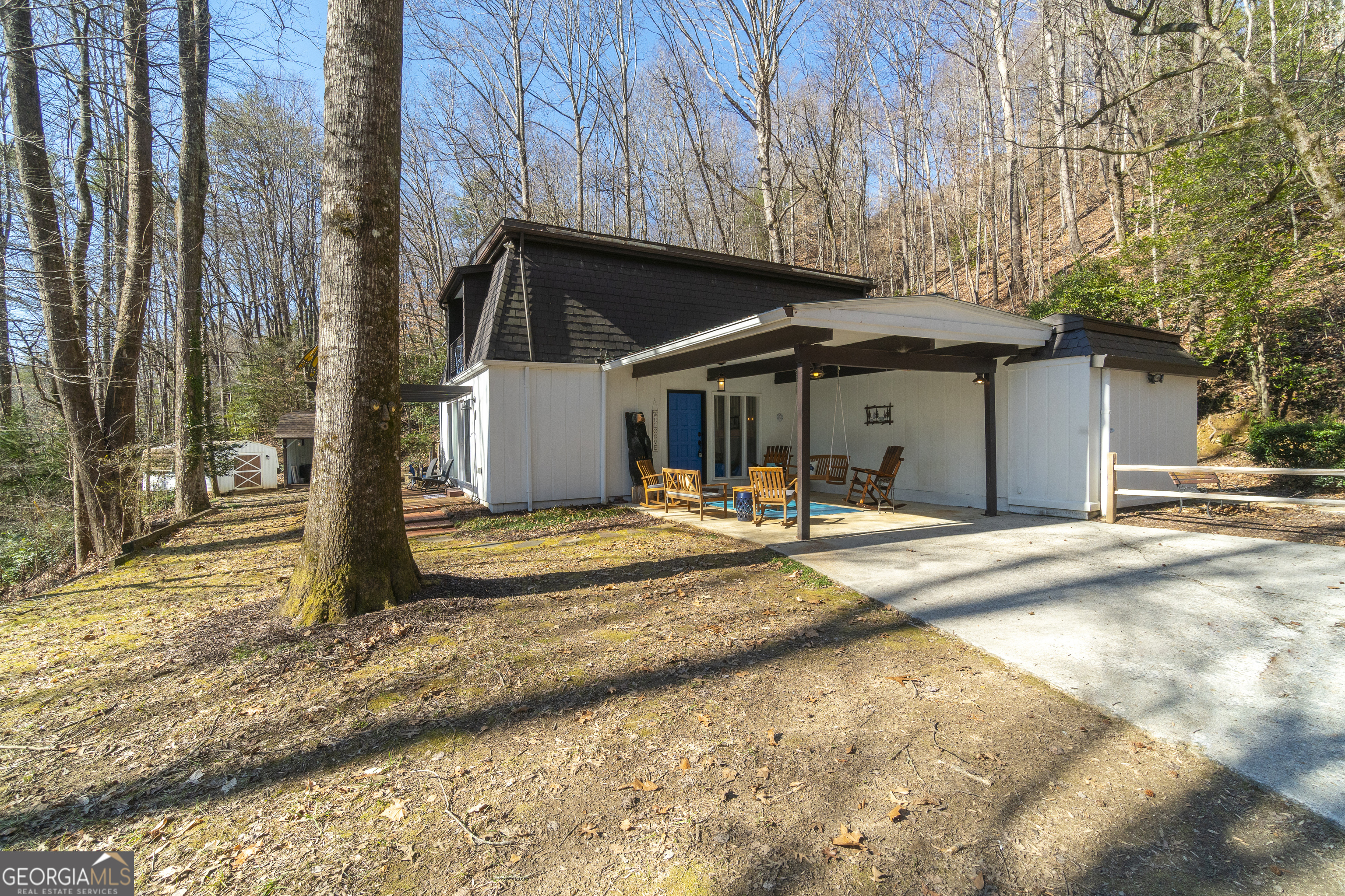 221 White Strasse