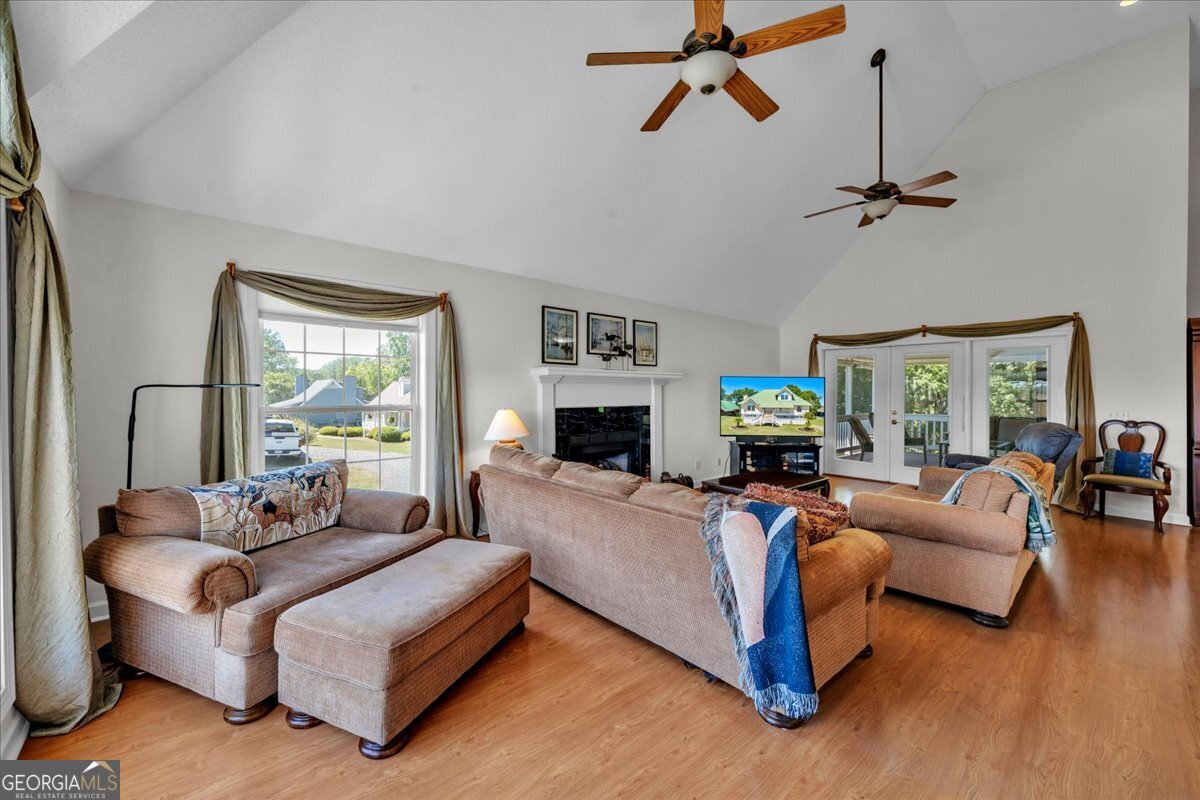 114 Waterfront DR