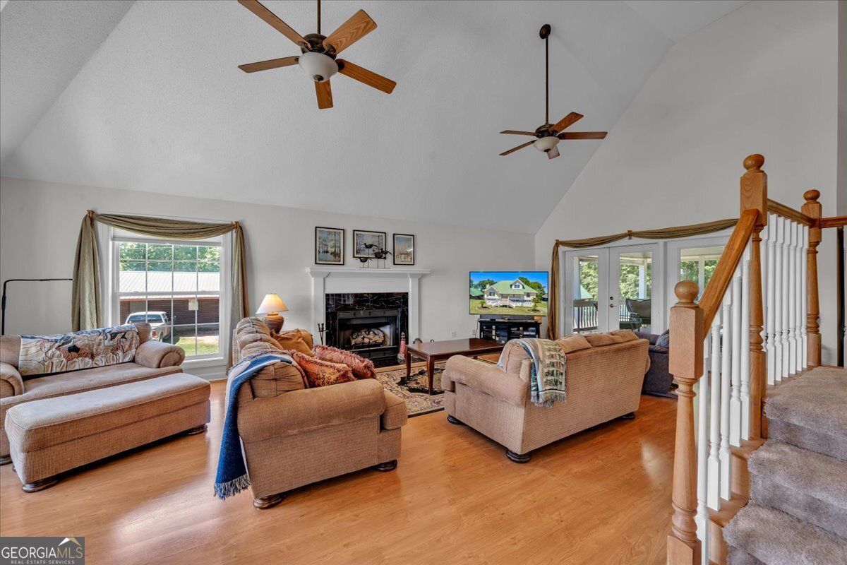 114 Waterfront DR