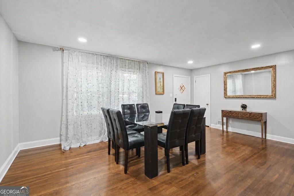 Photo of 2751 Ben Hill Road, Atlanta, GA 30344 (MLS # 10868558)