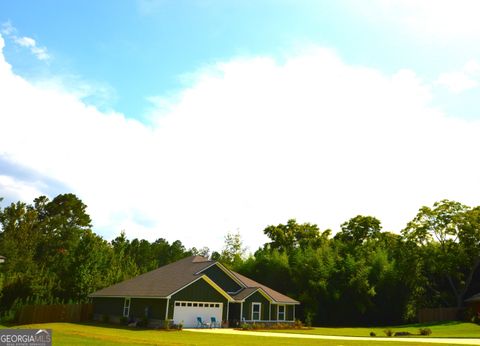 A home in Valdosta