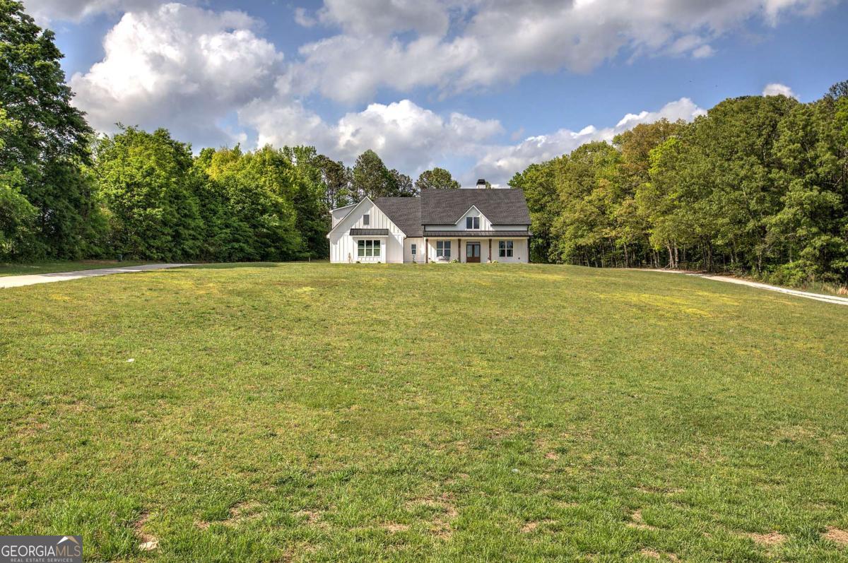 613 Nebo RD