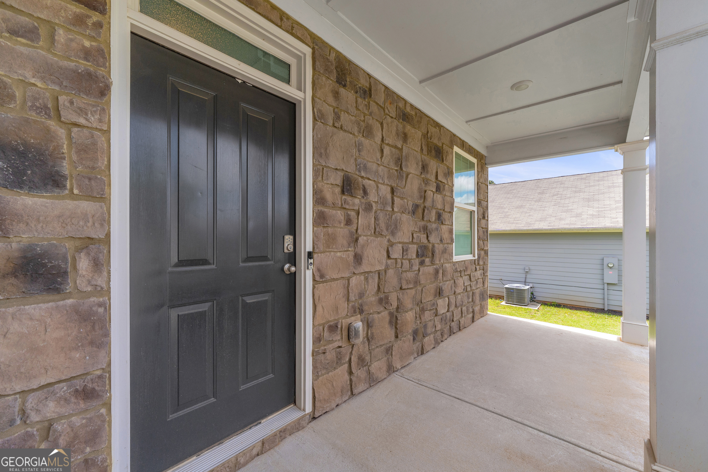 135 Starbuck PKWY