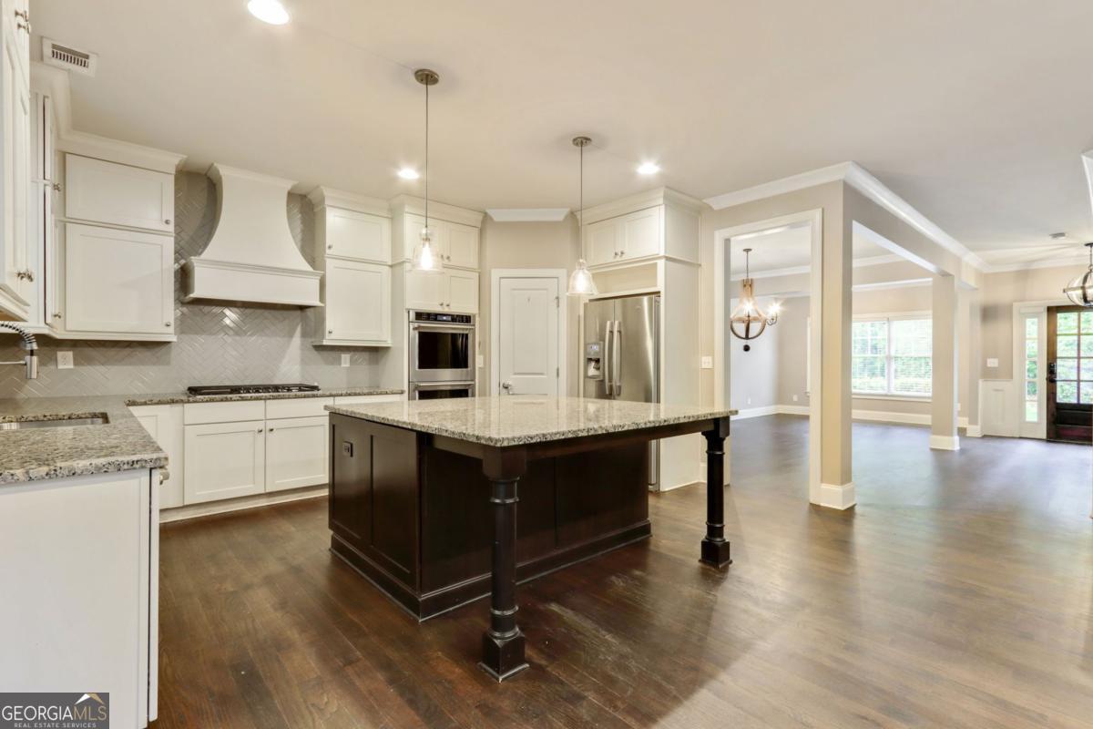 3821 Chamblee Dunwoody RD