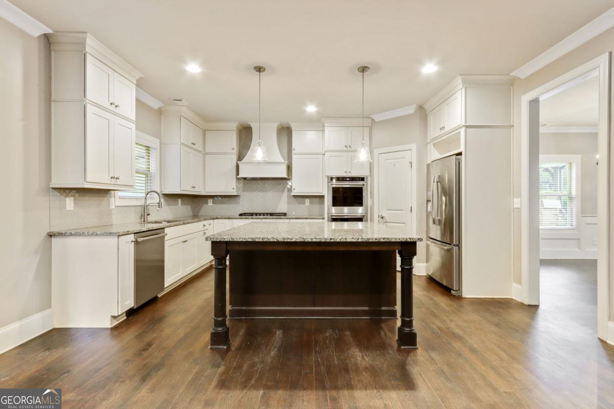 3821 Chamblee Dunwoody RD