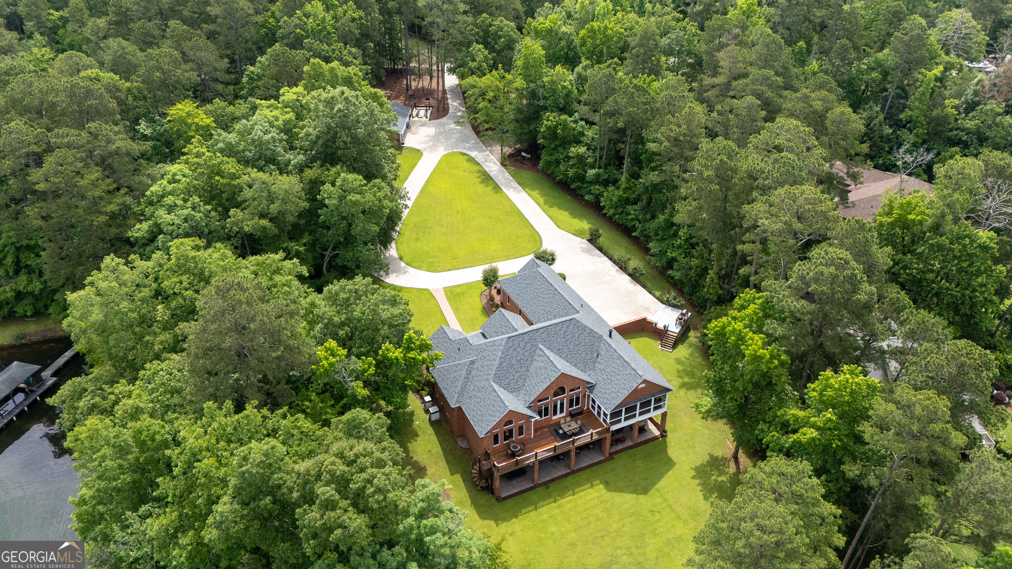 111 Clover CT