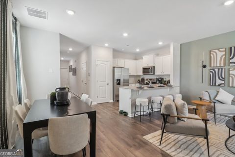 2351 Haran DR 44 Lithonia GA 30058