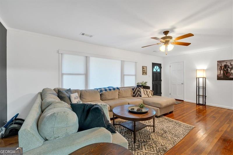 115 Pine Tree DR