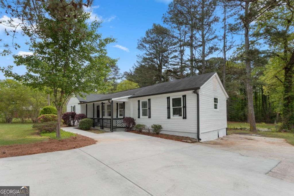 Photo of 2014 Fence Road, Dacula, GA 30019 (MLS # 10688108)