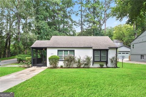 Photo of 2097 Baker Road NW, Atlanta, GA 30318 (MLS # 10673599)