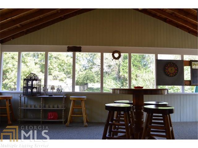 Gin House Station - Residential