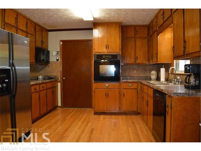 Gin House Station - Residential
