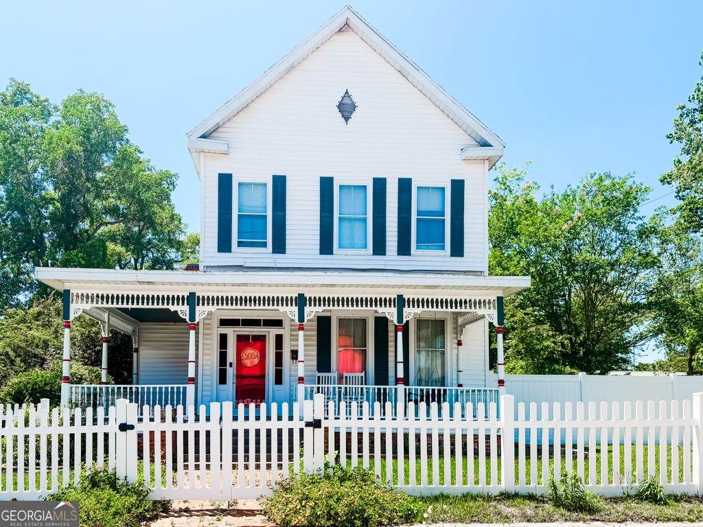 Photo of 305 N Masonic Street, Millen, GA 30442 (MLS # 10765473)