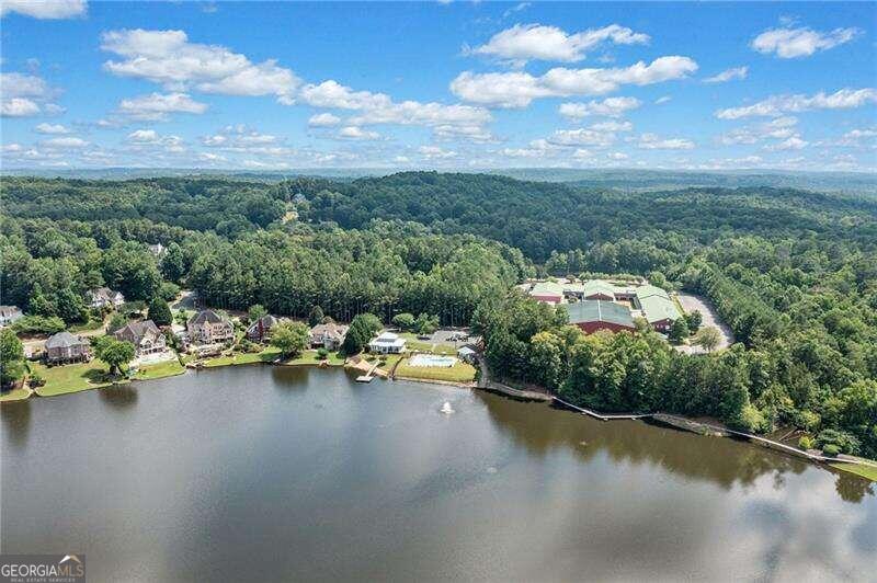 Lake Sovereign - Residential