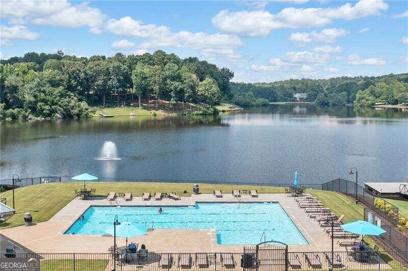 Lake Sovereign - Residential