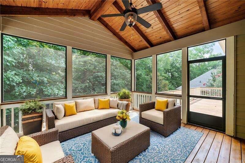 Lake Sovereign - Residential