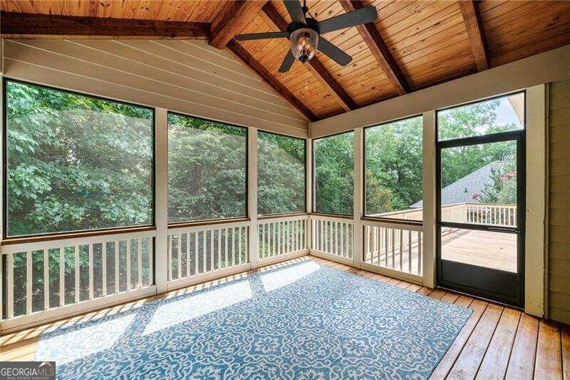 Lake Sovereign - Residential
