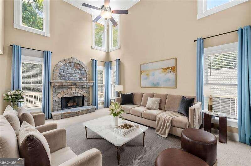 Lake Sovereign - Residential