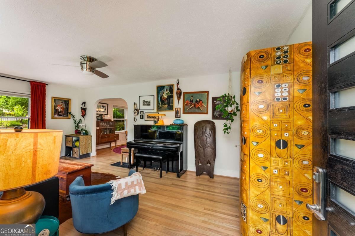 2468 Fallview TER