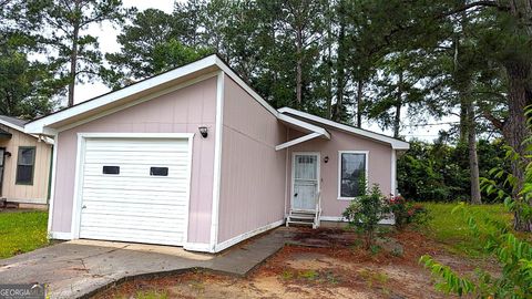 100 Silas CT Warner Robins GA 31093