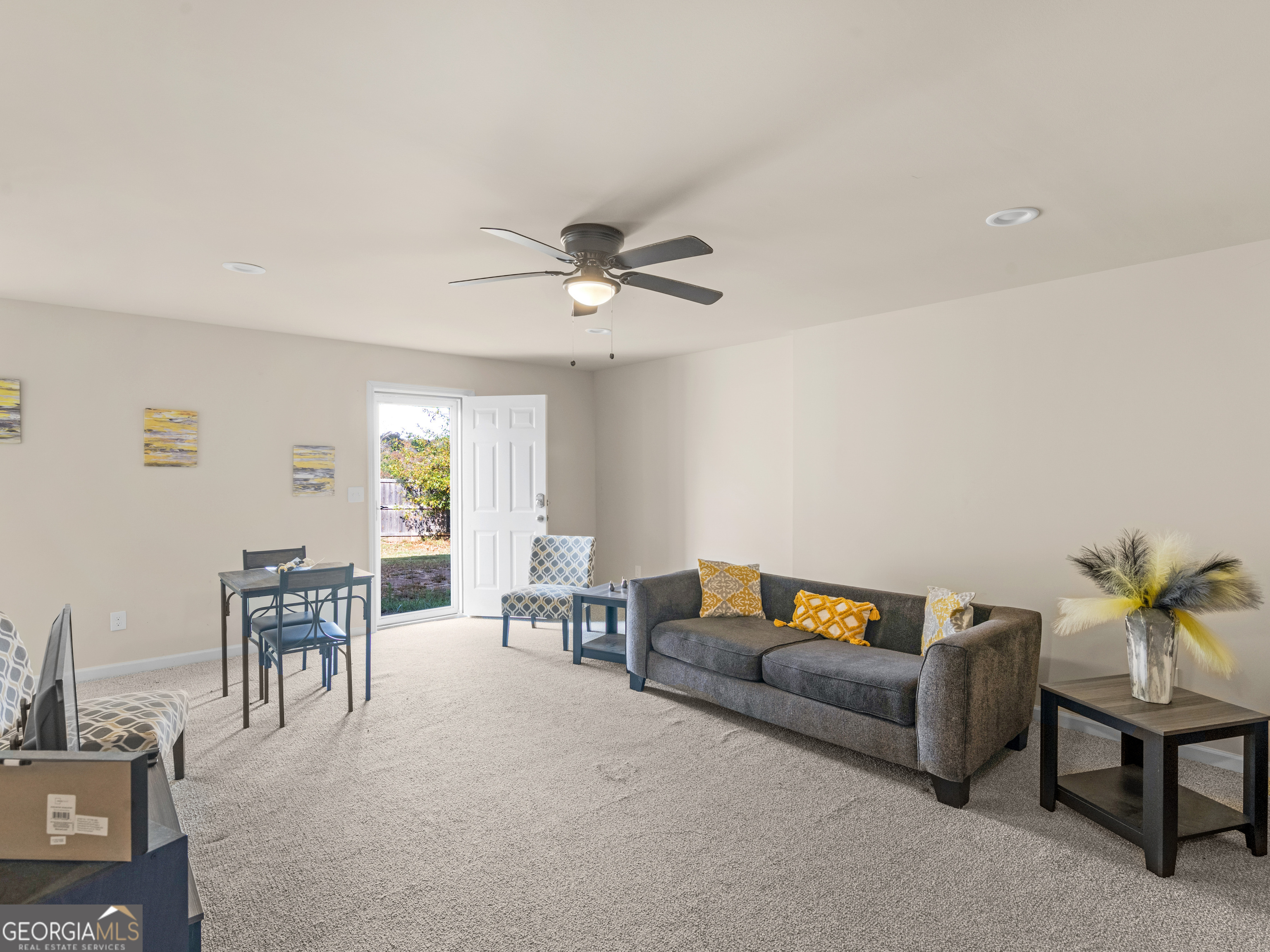 Saddle Ridge @ Annewekee Trail - Residential