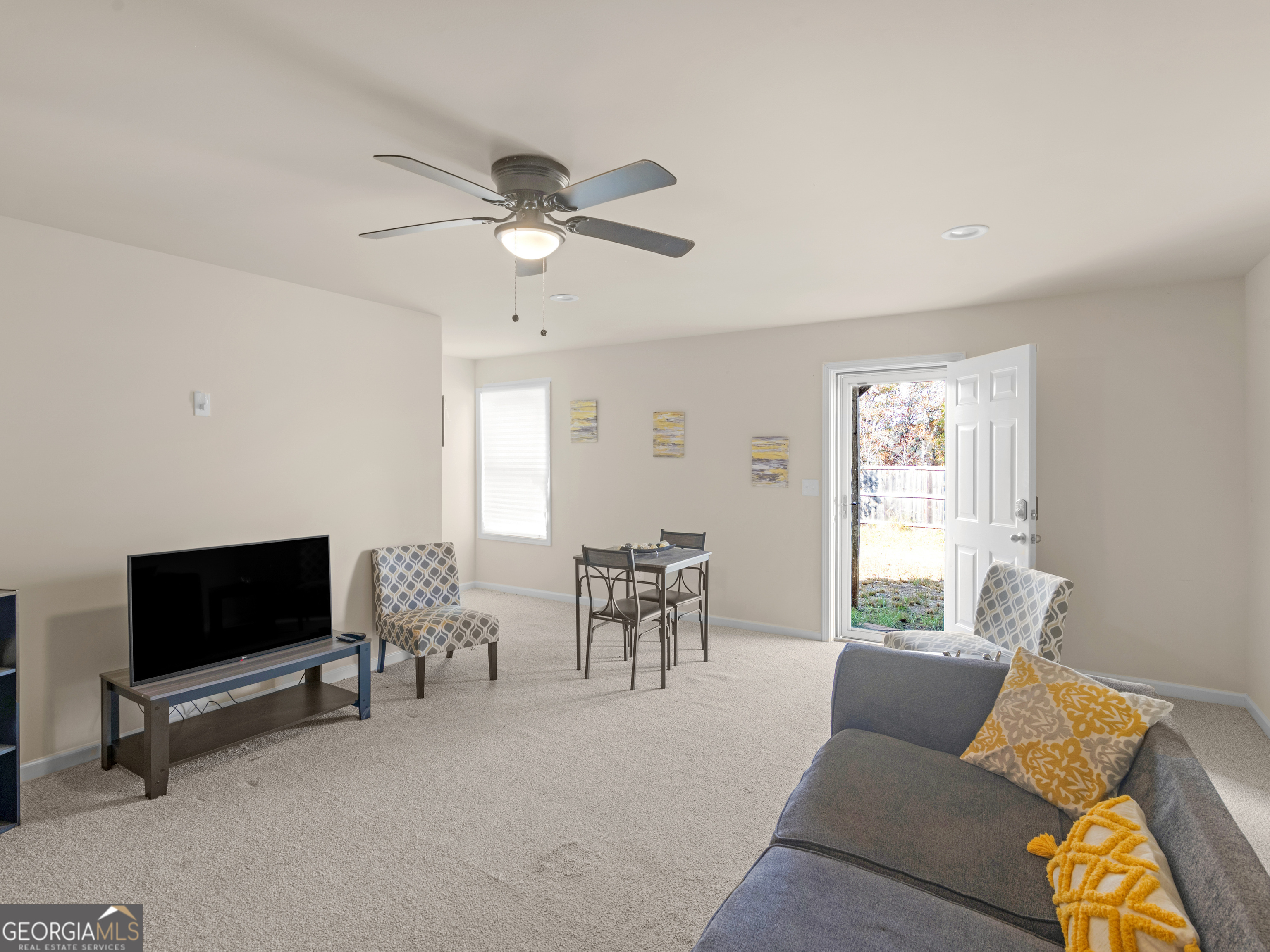 Saddle Ridge @ Annewekee Trail - Residential