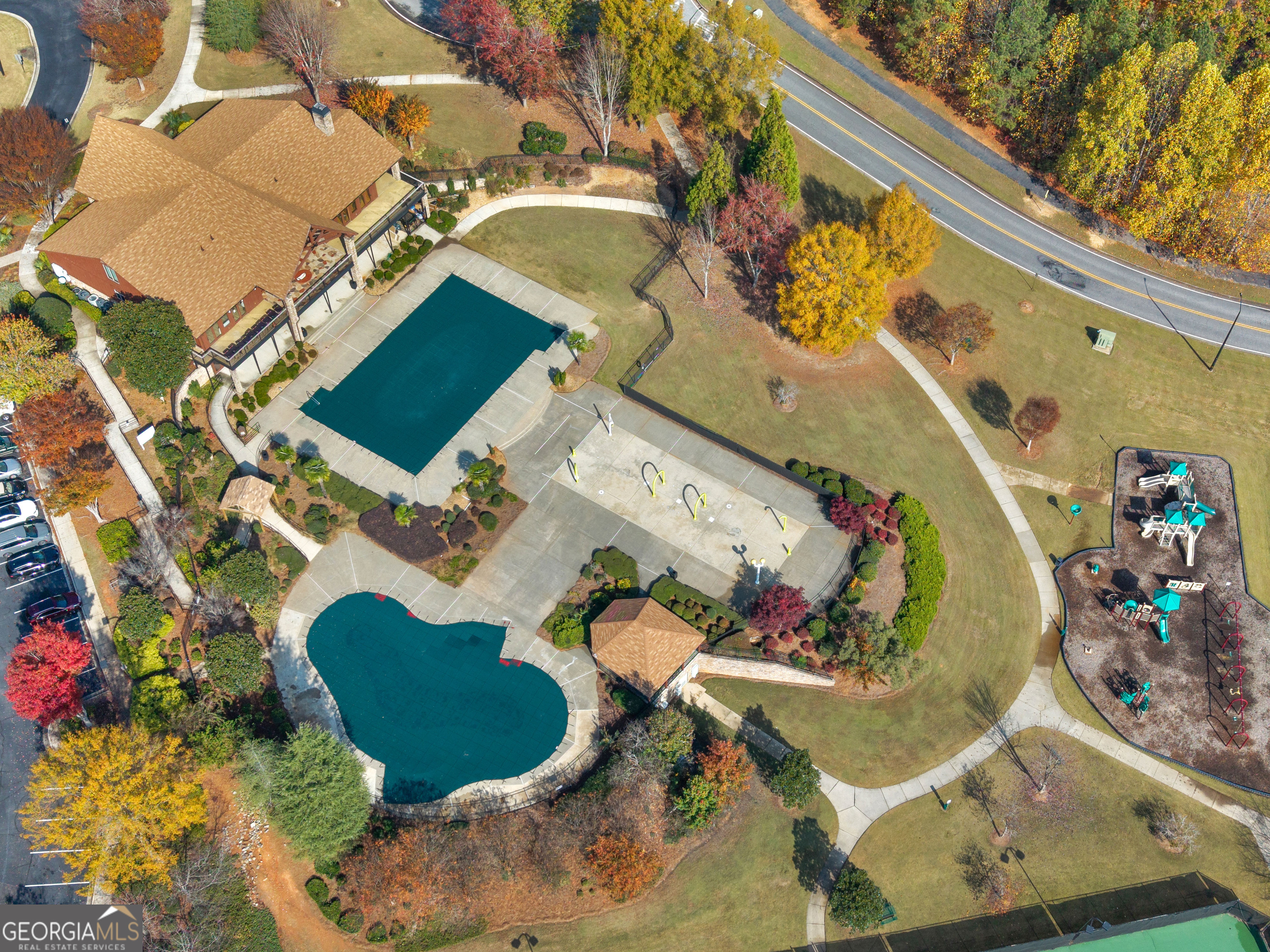 Saddle Ridge @ Annewekee Trail - Residential