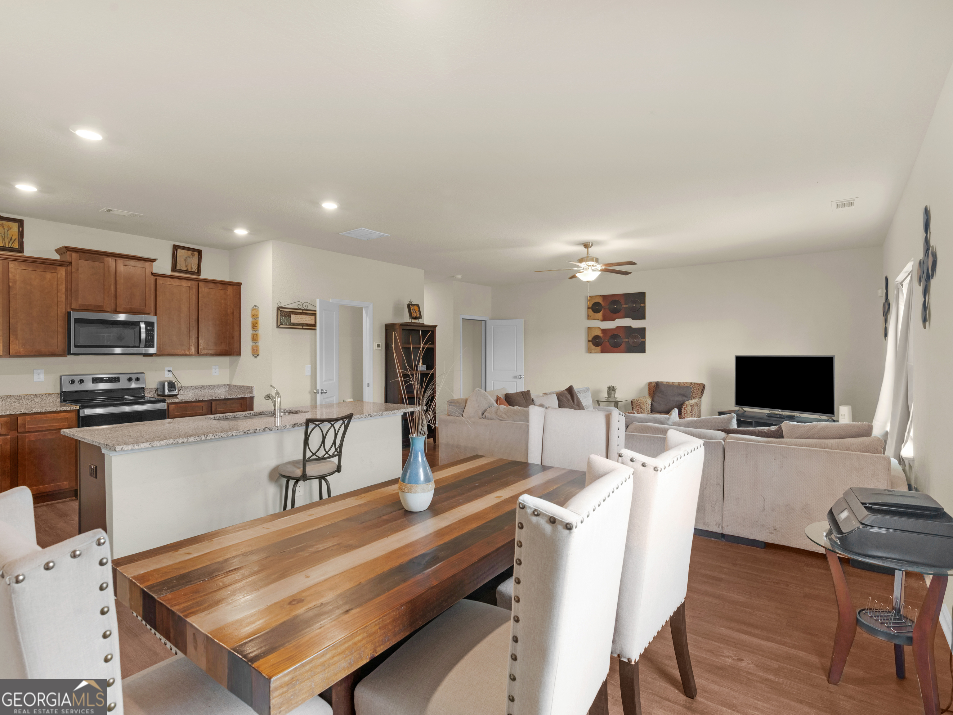 Saddle Ridge @ Annewekee Trail - Residential