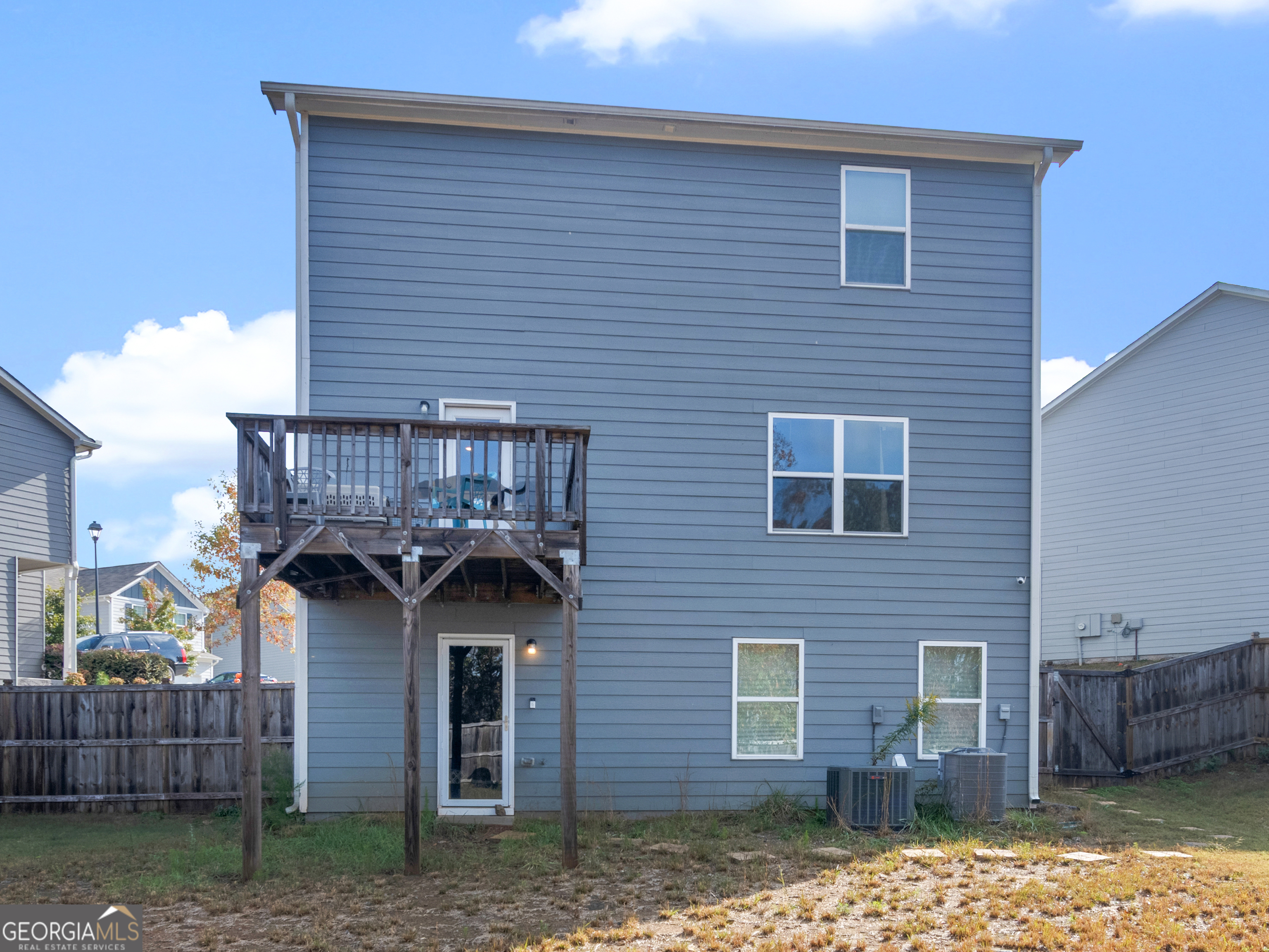 Saddle Ridge @ Annewekee Trail - Residential