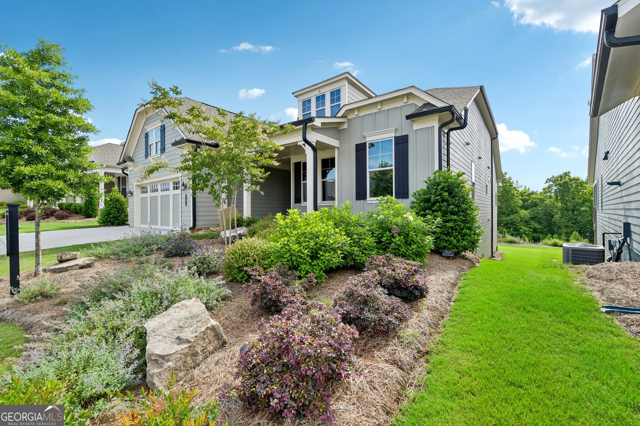 419 Ontario LN