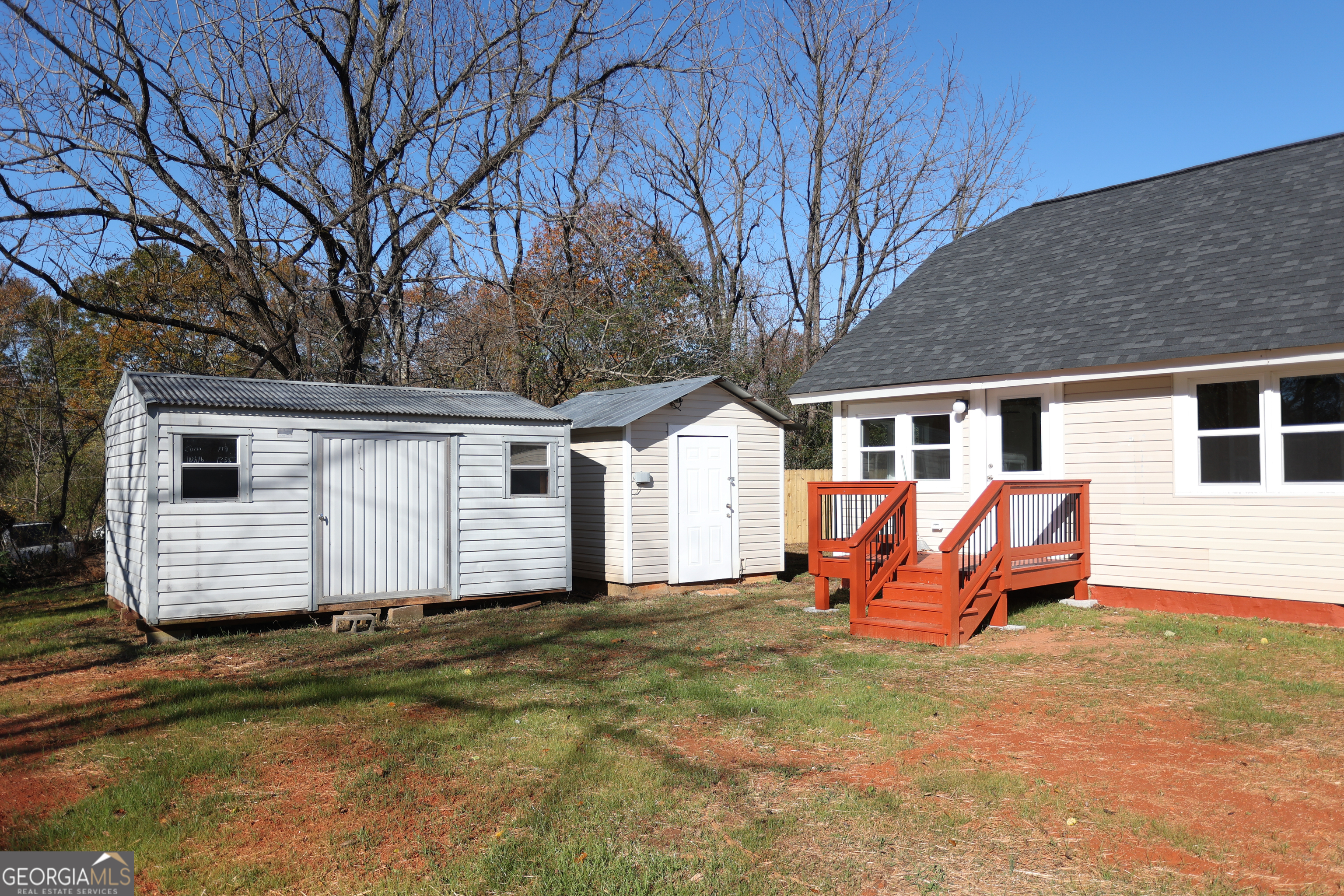 1045 Fairview School RD