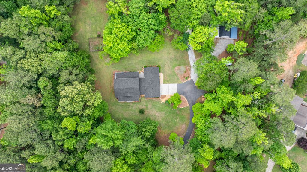 Photo of 420 Darren Drive, Fayetteville, GA 30215 (MLS # 10763905)
