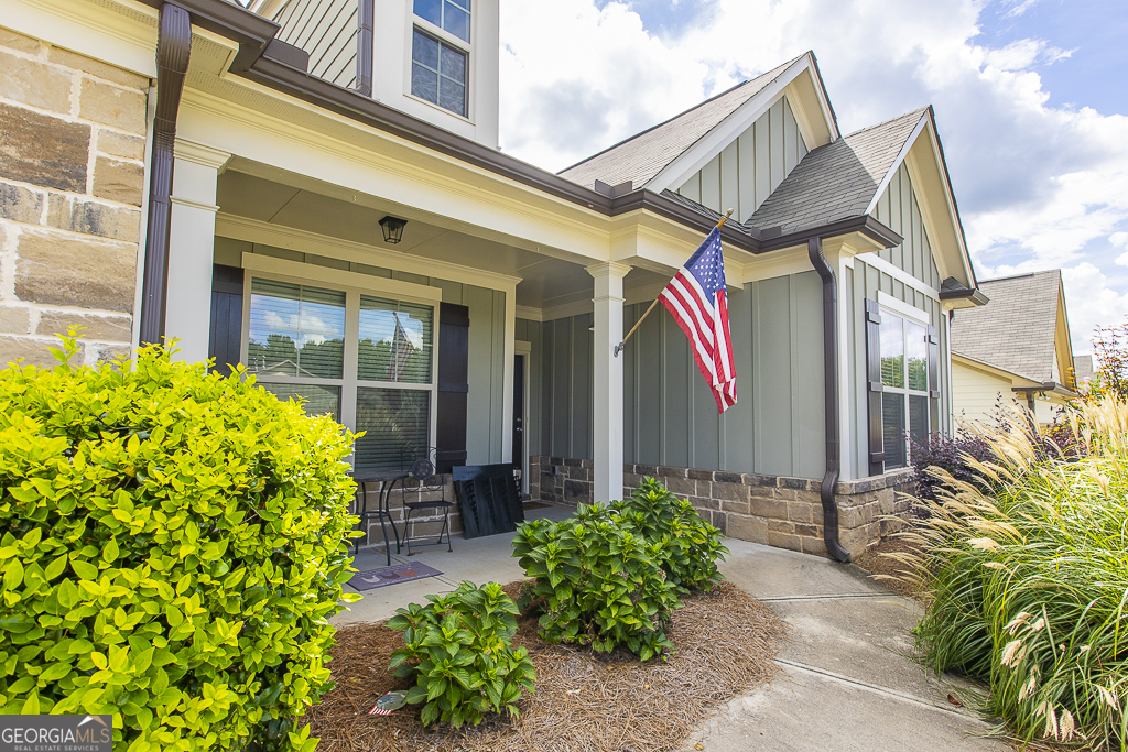 740 Lakeview Bend CIR