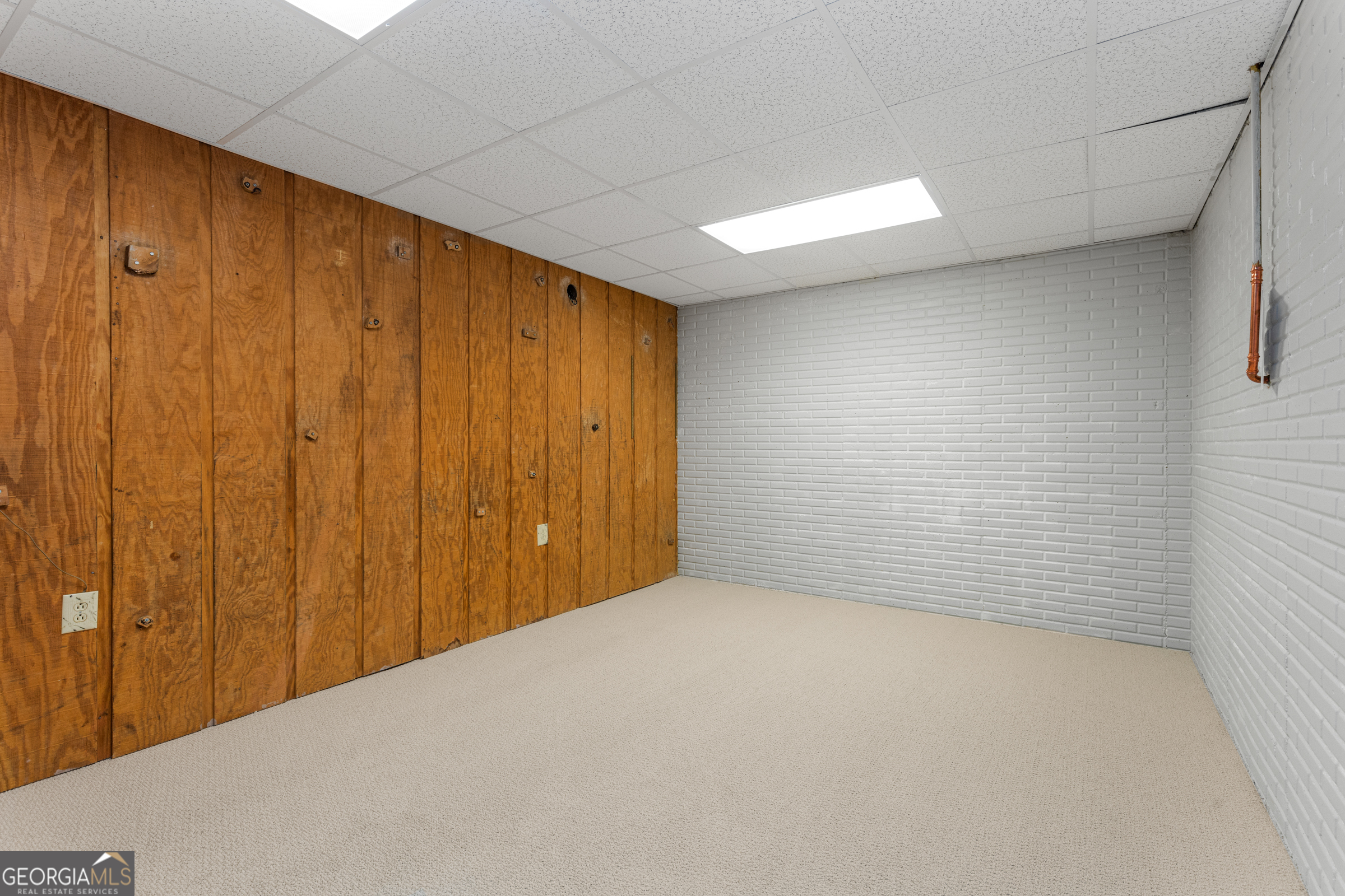 2240 Six Branches DR