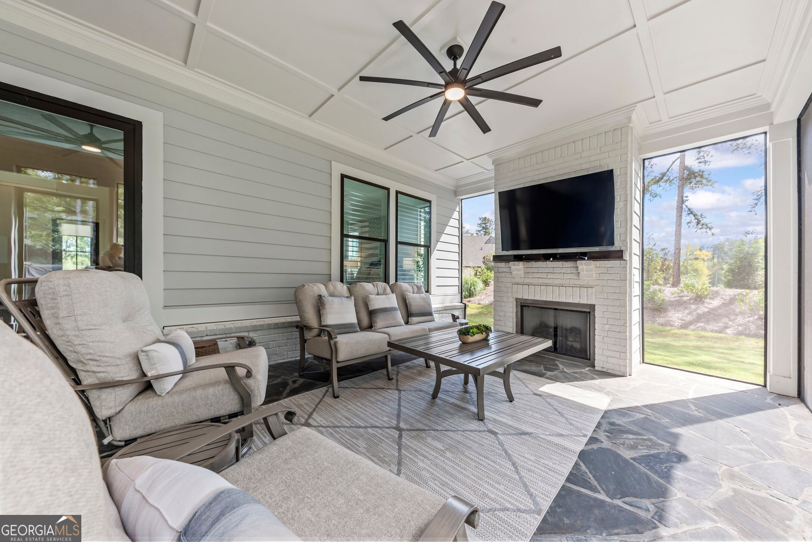 1141 Glen Eagle DR