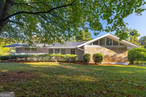 Photo of 3385 Laren Lane SW, Atlanta, GA 30311 (MLS # 10875718)