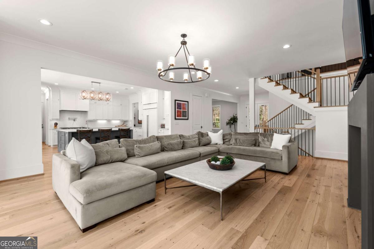 Atlanta Country Club - Residential