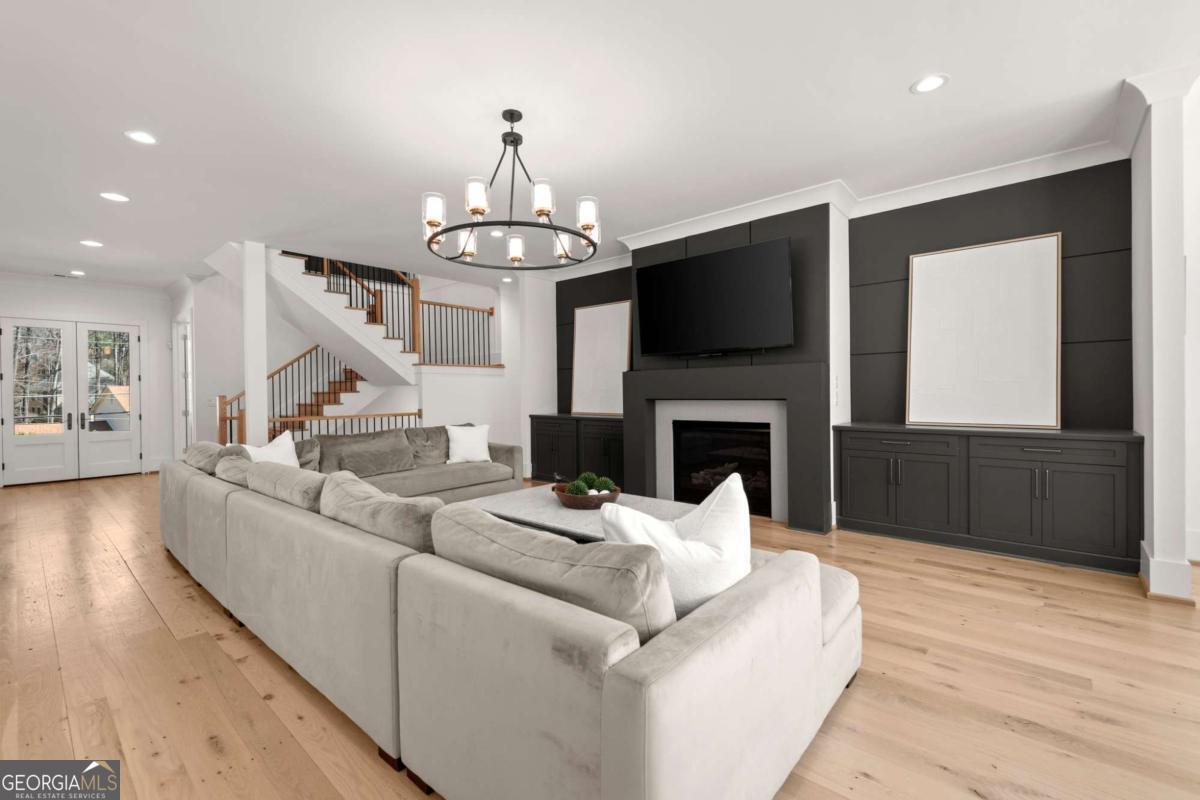 Atlanta Country Club - Residential