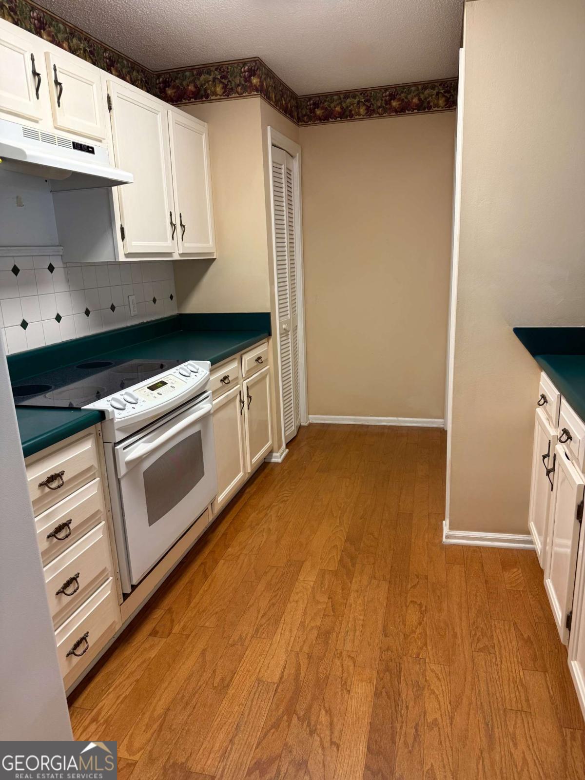 Cannon Gate Condominiums - Residential