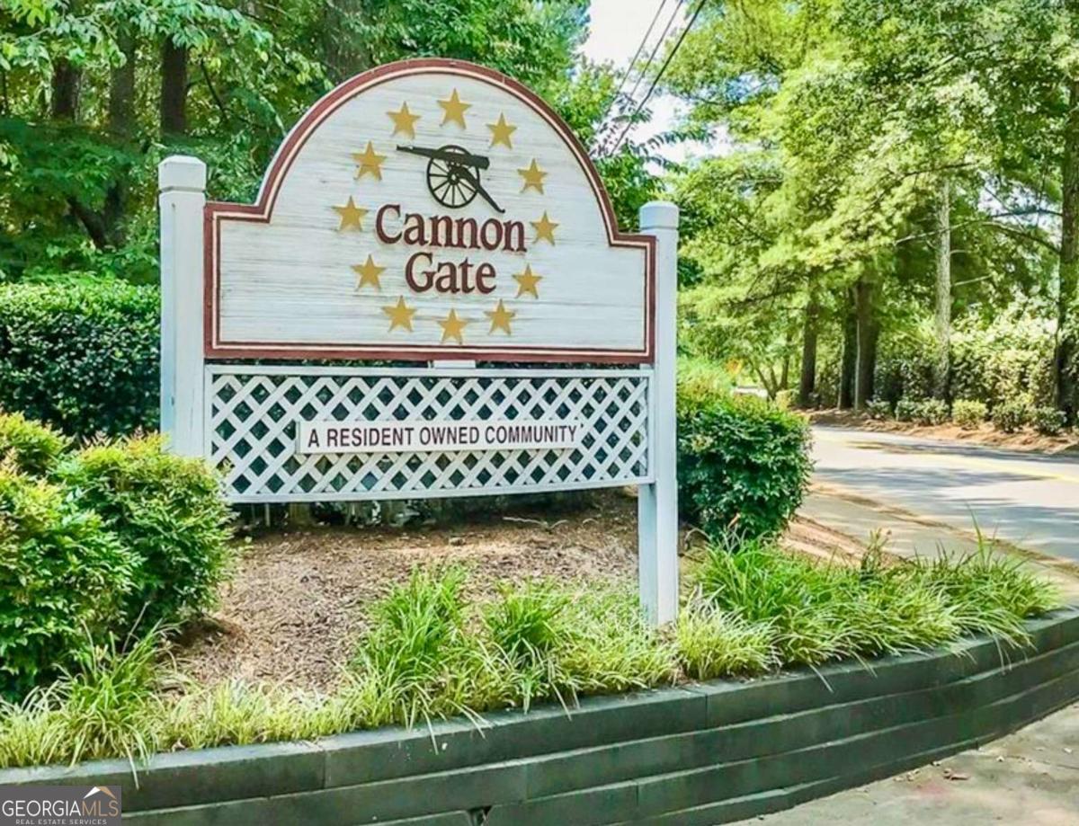 Cannon Gate Condominiums - Residential