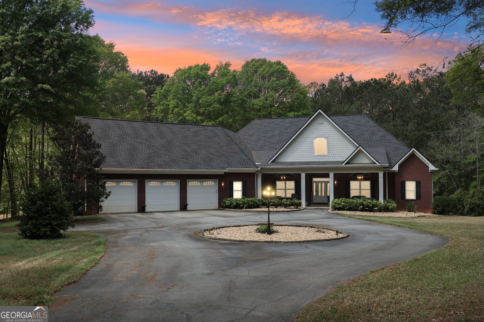 270 Morrow RD