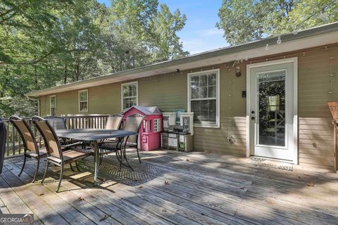 A home in Newnan