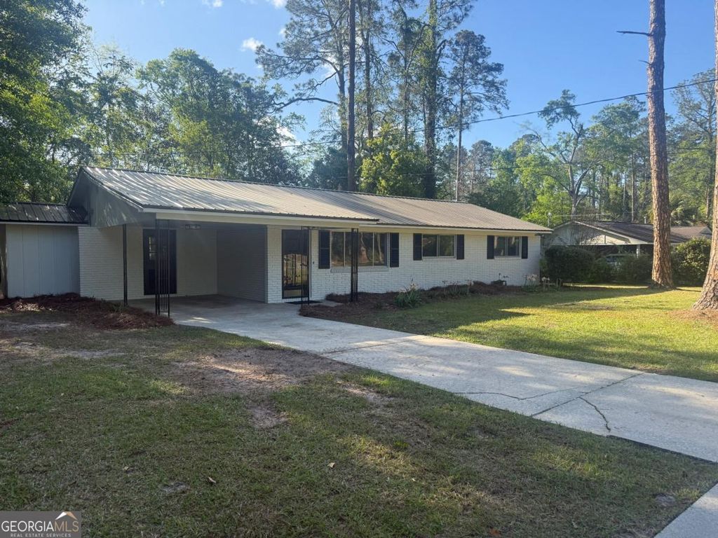 Photo of 147 Greenwood Street, Jesup, GA 31545 (MLS # 10724257)