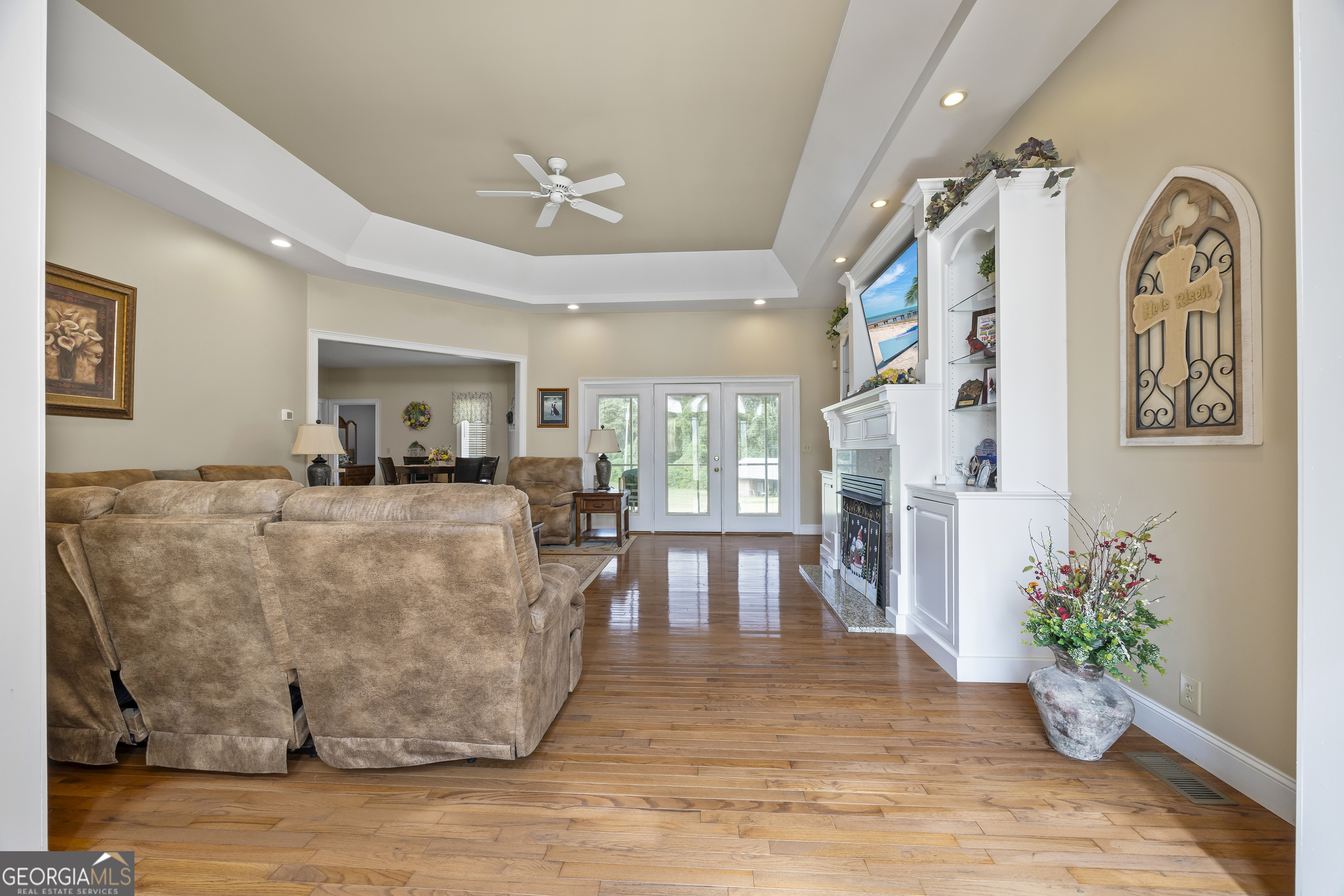 1121 Beacon Light RD